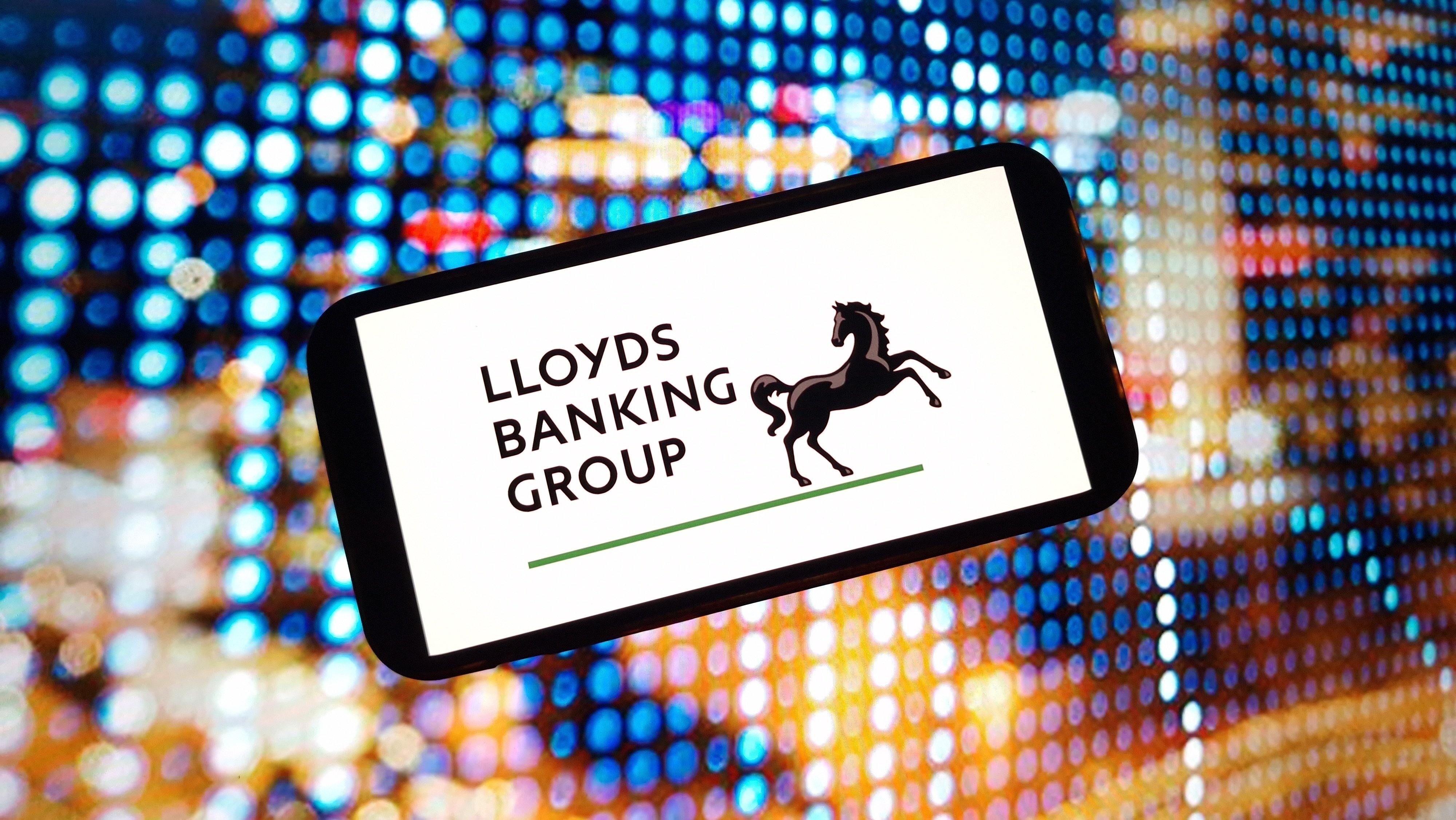 21 Million Lloyds’ Customers to Get AI-powered Digital Finance Coach